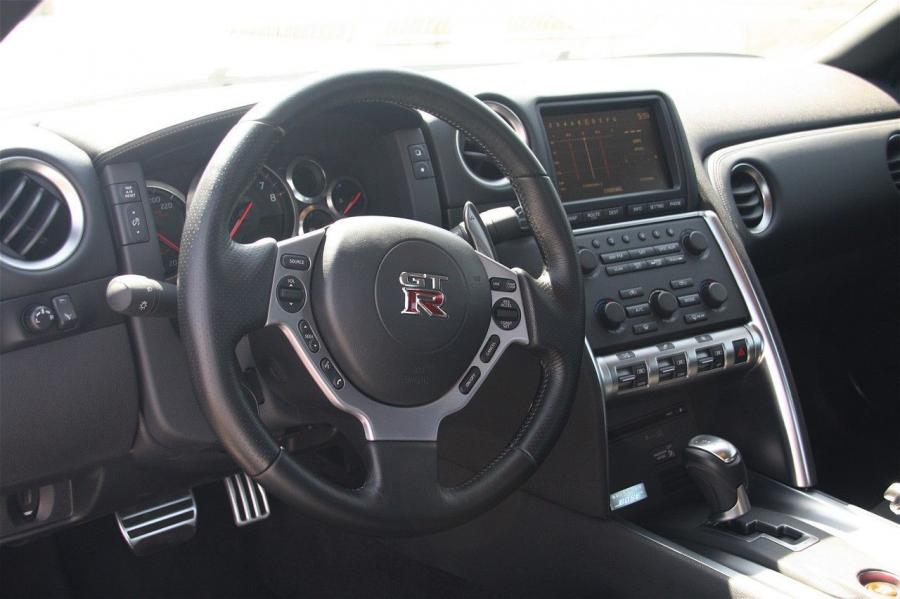  Nissan GT-R 2007 года  (фото 298 из 480)